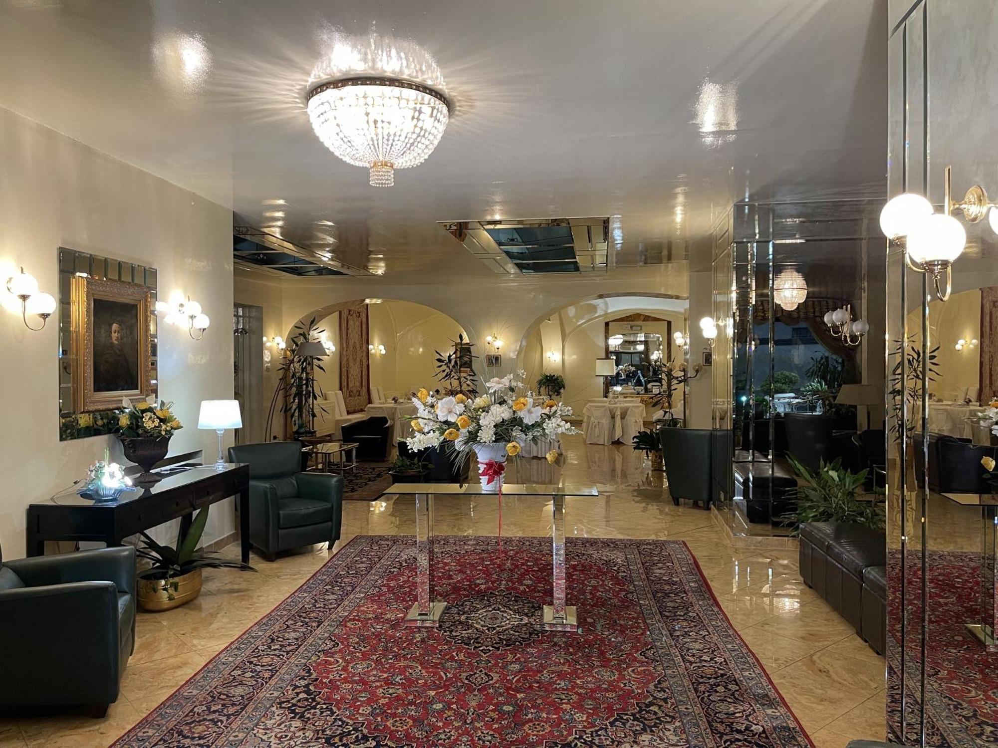 Europa Fiera Rho Hotel Luaran gambar